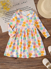 Young Girl Casual Vacation Cute All-Over Floral Print Jersey Dress, Spring